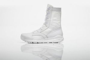 Nike SFB Field Boot "Summit White"