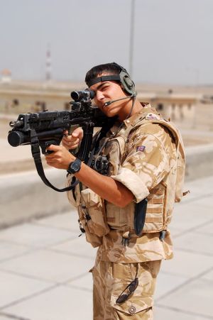 British Soldier with L85A2 in Al Amarah — combat_photog