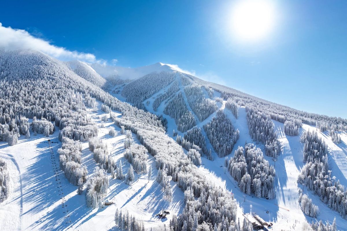 US$9 to Ski, US$10 to Spend: The Business Behind Cheap Lift Tickets