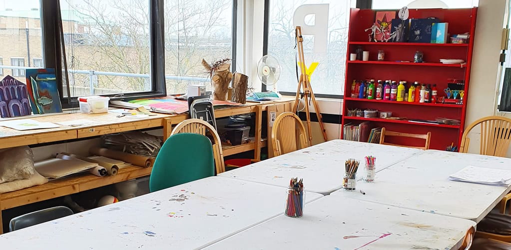 Why UK government policies have failed to recruit enough teachers for years