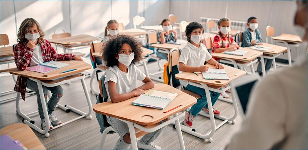 COVID-19 cases rise when schools open – but more so when teachers and students don’t wear masks. post image