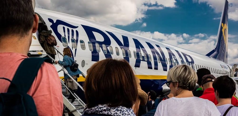 EU citizens told they can’t come home using just their European passports. post image