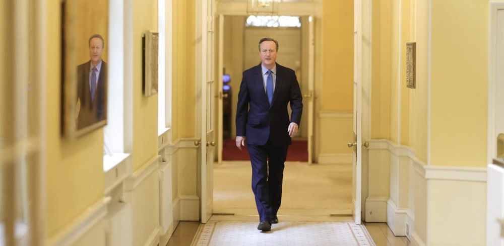 David Cameron: Lessons from other ex-prime ministers who returned to government post image