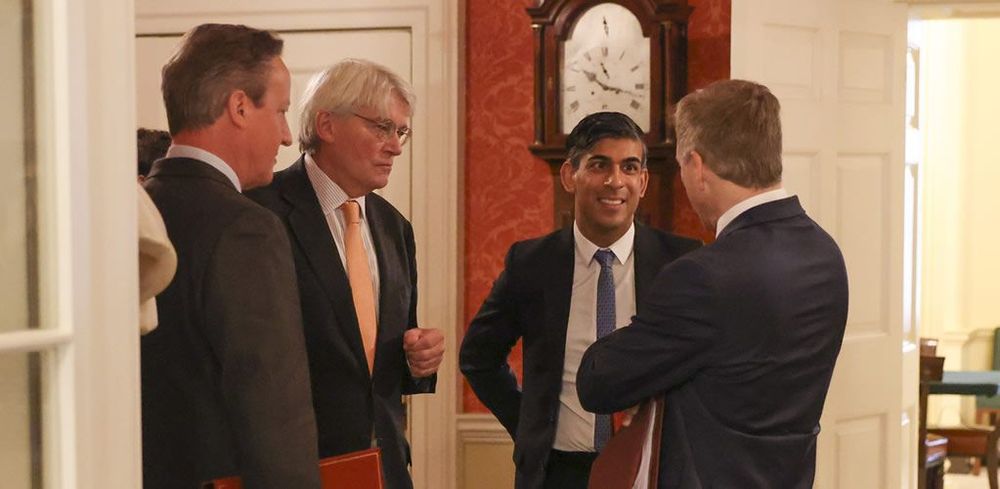 Reshuffling the sleaze post image