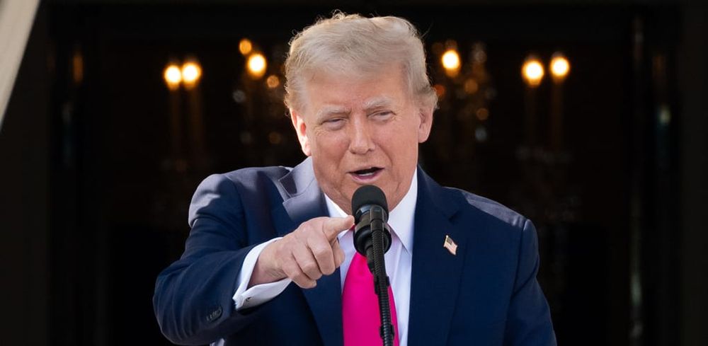 Why Trump blames decisions on others – a psychologist explains post image