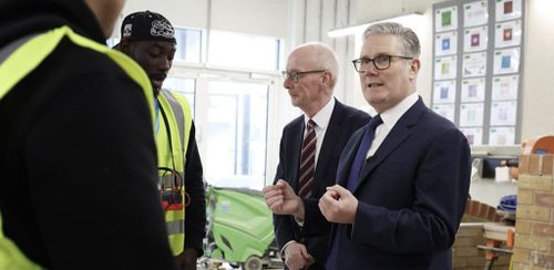 Starmer resists calls to quit as junior ministers resign, senior cabinet holds post image