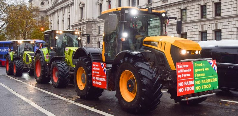 Tough news for protesting farmers: Labour doesn’t actually need their votes post image