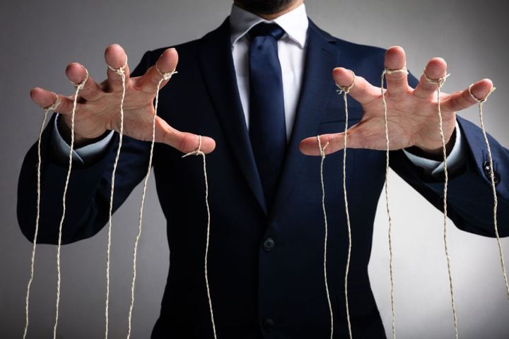 Al magt korrumperer? Magt korrumperer siges det 1/2 #29