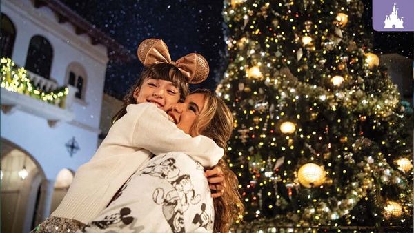 Disney Springs Holiday Moment Kicks off the Season at Disney World
