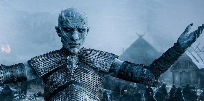 화이트 워커와 와이트를 이끄는 나이트 킹(Night King). 이들은 '죽은 자'들이다.