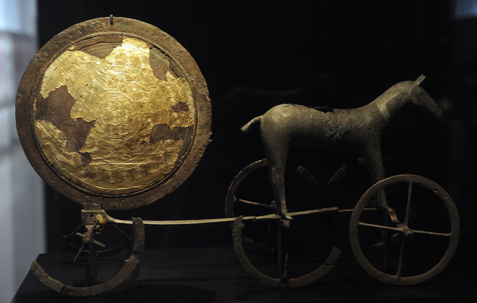 기동력과 군사력을 높여준 아리아인의 기마-전차 문화 (출처: PHAS / Universal Images Group via Getty Images)