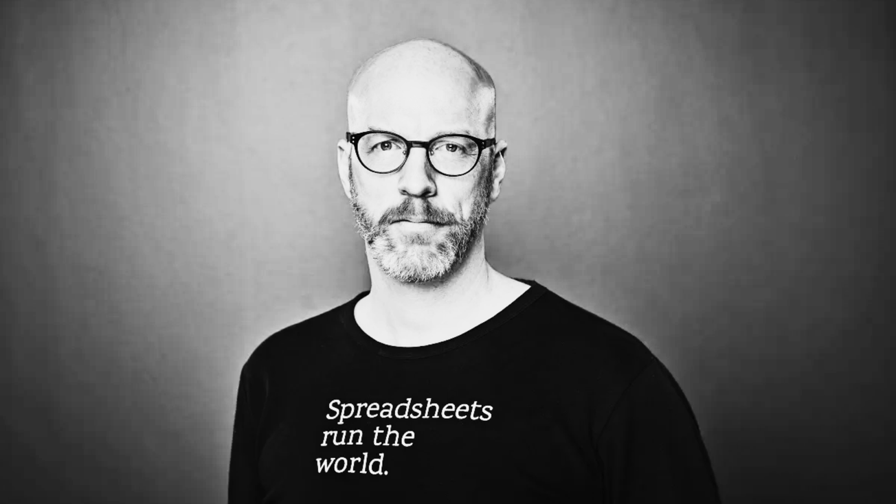 Al­menn gervi­greind muni „valta yfir“ stóran hluta hug­búnaðar­geirans