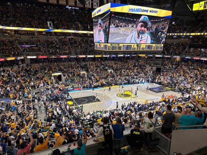 The scene inside Gainbridge Fieldhouse just before tipoff for Game 2 of Pacers-Bucks. (Photo Credit: Tony East)
