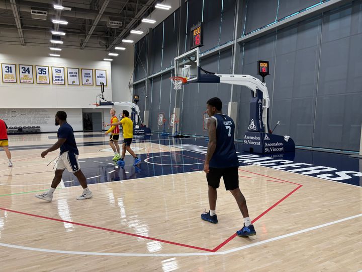 Pacers notebook: Garrison Mathews signs, trade seasons approaches, and practice time arrives