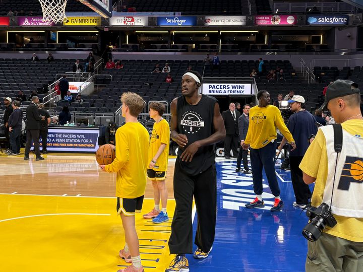 Pacers show more fight, but Rockets style proves too much