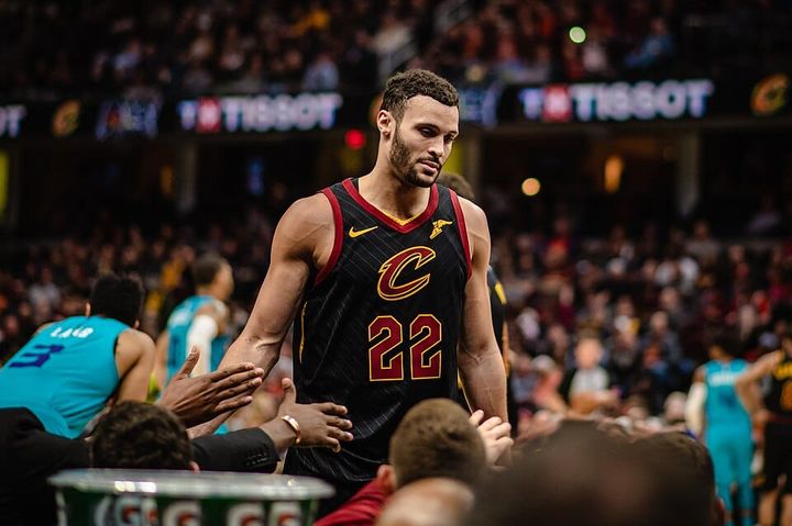 Larry Nance signs with Pacers, who do some apron juggling | Kobe Brown gets two-way