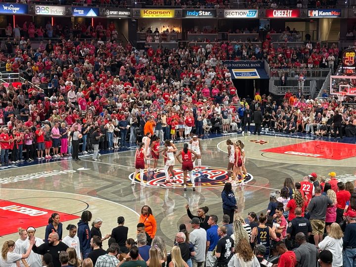 Caitlin Clark and Kelsey Mitchell both drop 34 in Fever win over Sun: Likes and Dislikes