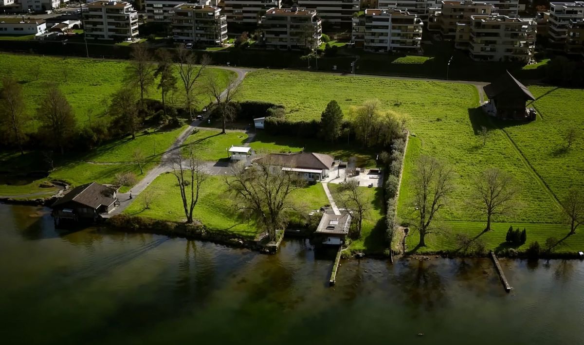 Seevilla im Schwyzer Nichtbau-Gebiet sorgt für Empörung: Reiche bauen, wo sie wollen, während der Rest sich an strenge Regeln halten muss