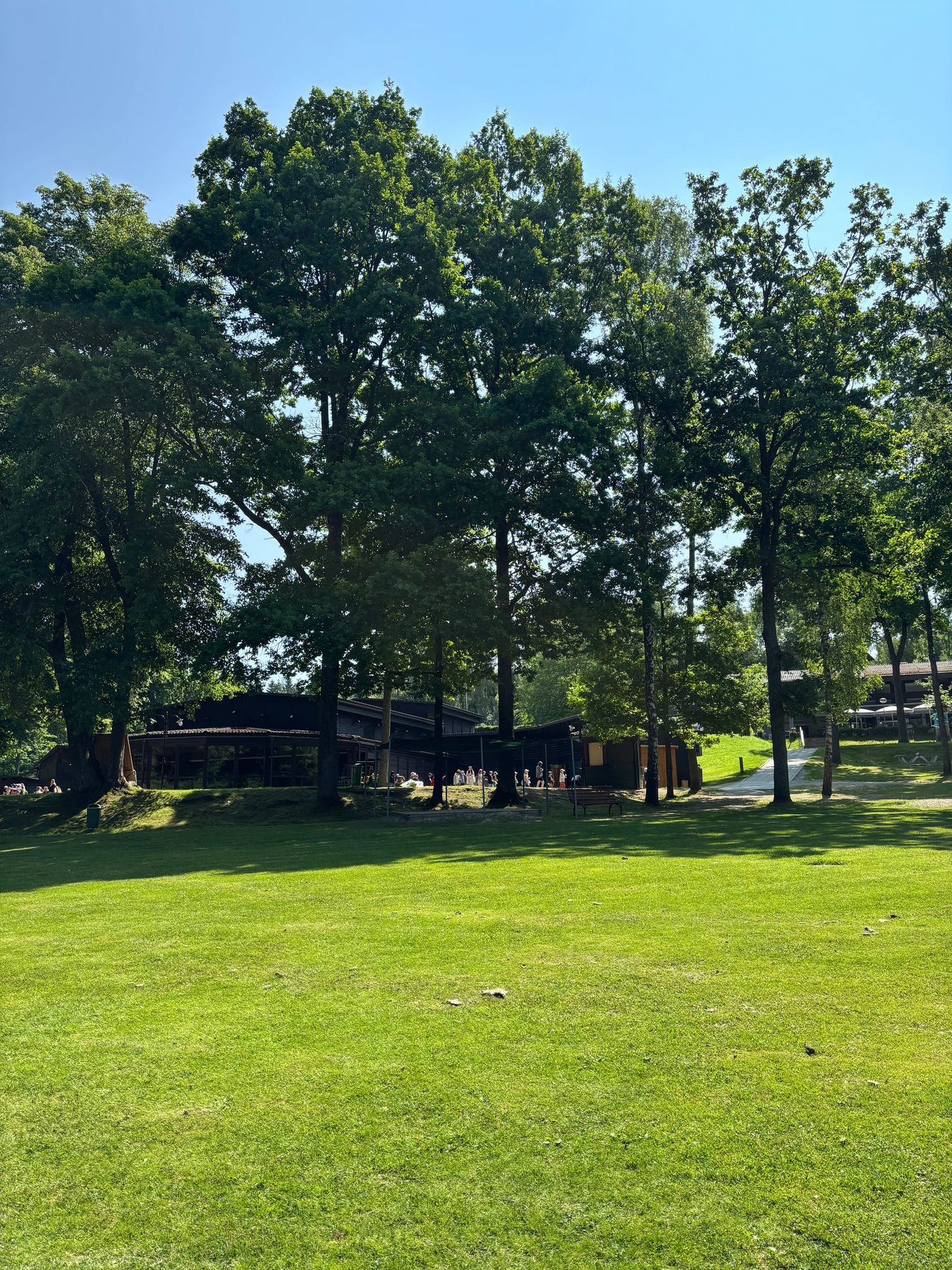 Mit der Lesung im Herrenseetheater am 11.6.25 verabschieden wir uns in die Sommerpause!