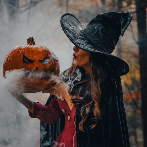 🎃Glam Halloween Party for Your Besties