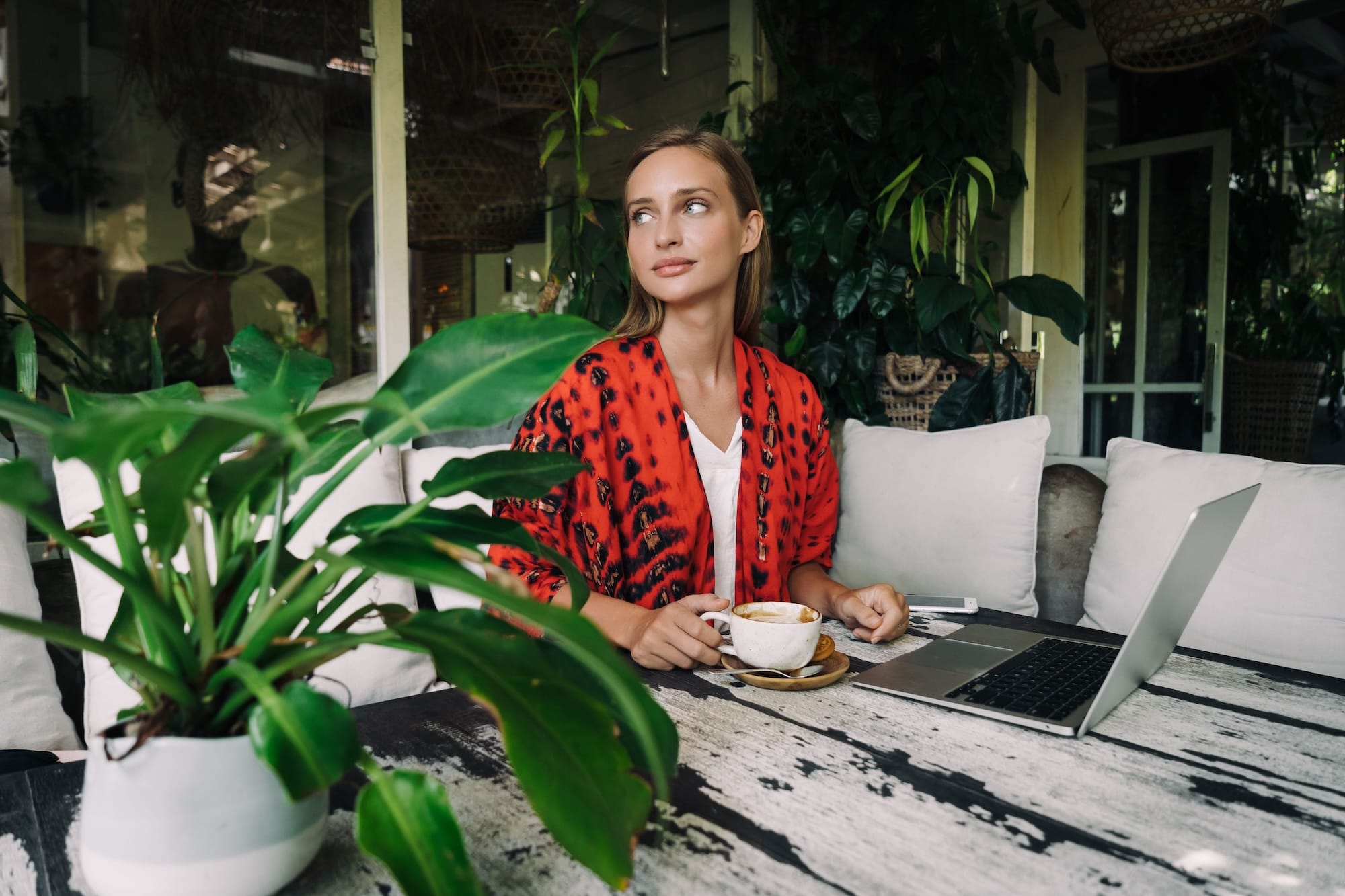 Who is a digital nomad?