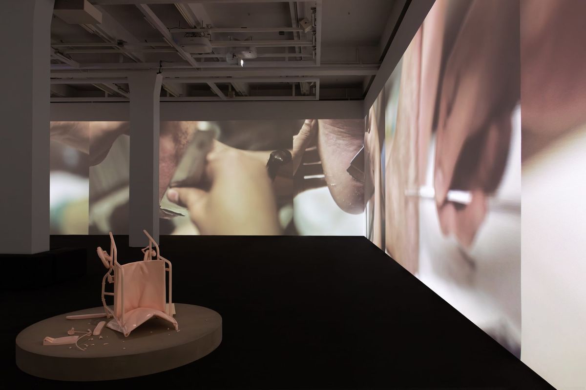 Hong Kong: Zhang Peili: A Day