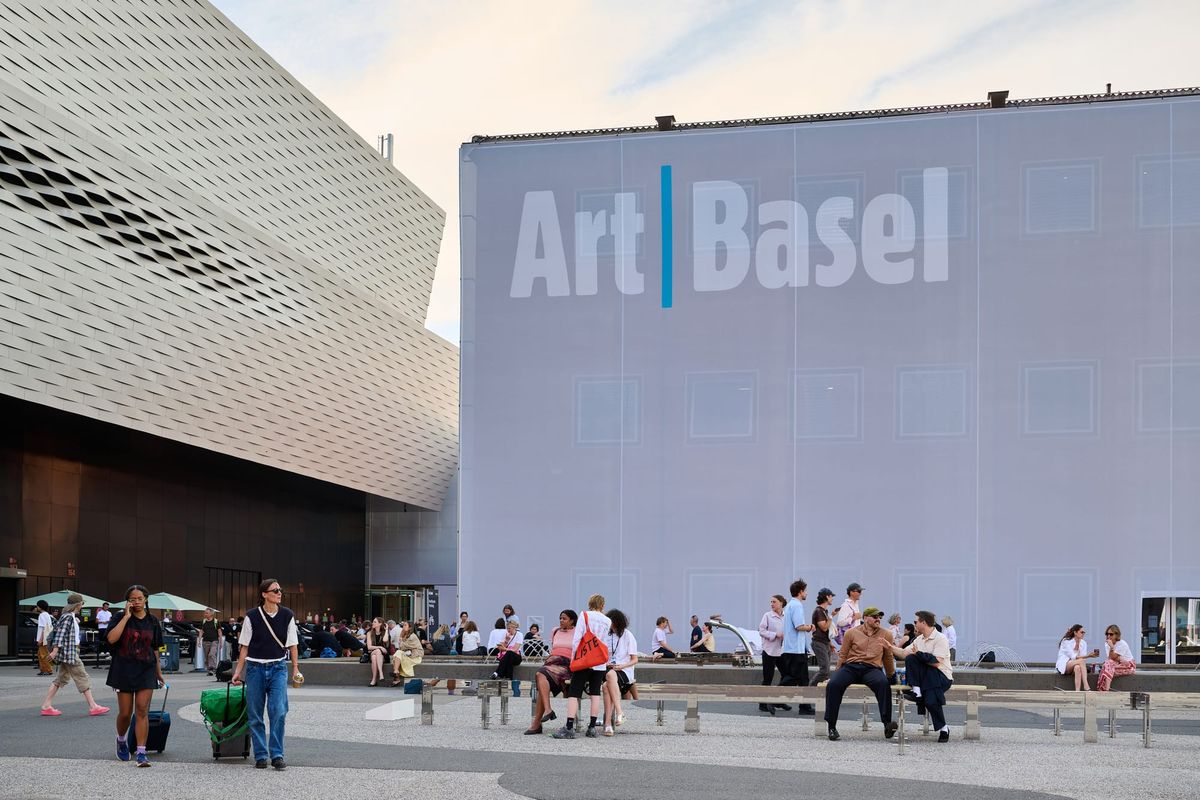 Art Fair Report: A Fraying Monopoly