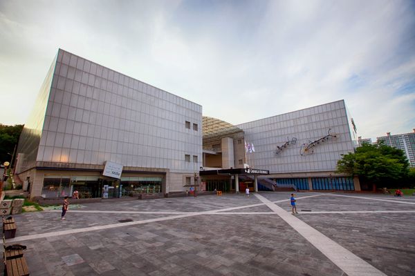 Gwangju Biennale Seeks 2028 Artistic Director Through Open Call