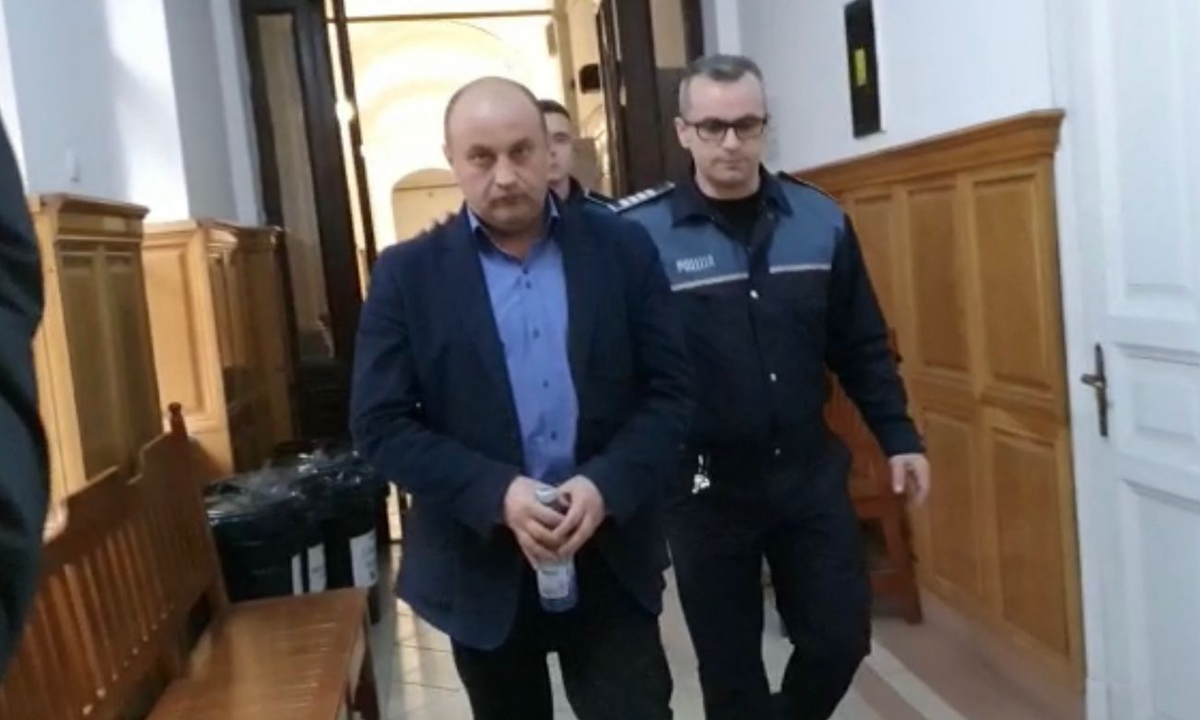 Gheorghe Flutur are transpirații reci! Vicepreședintele Consiliului Județean Suceava, arestat preventiv pentru MITĂ și TRAFIC de INFLUENȚĂ