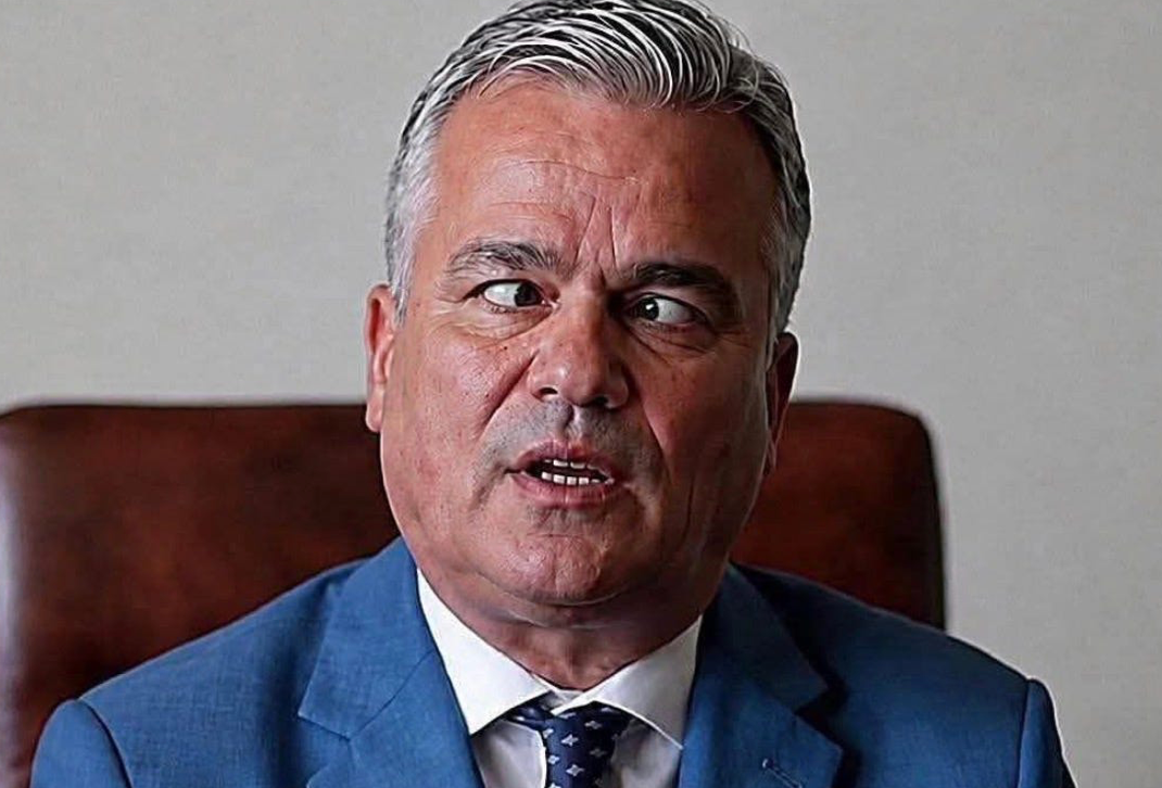 Opus nr. 631 - Interlopii cu cravate din Parlament au trântit și Guvernul Veștea. Tâmpitul de Nicușor Dan nu are erecție fermă în fața taberei Kovesi-Coldea. Simion, ghidonat de SRI, pare Kasparov