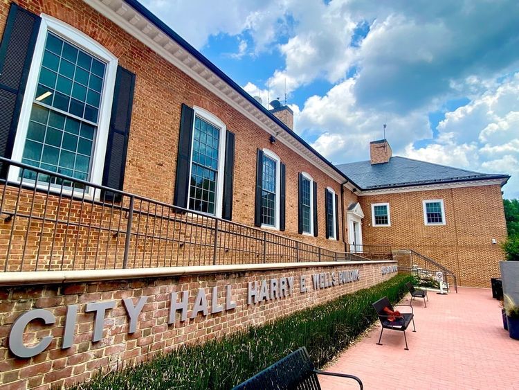 City of Falls Church Gov't Updates & Pre-Holiday Guide, Nov. 20, 2024
