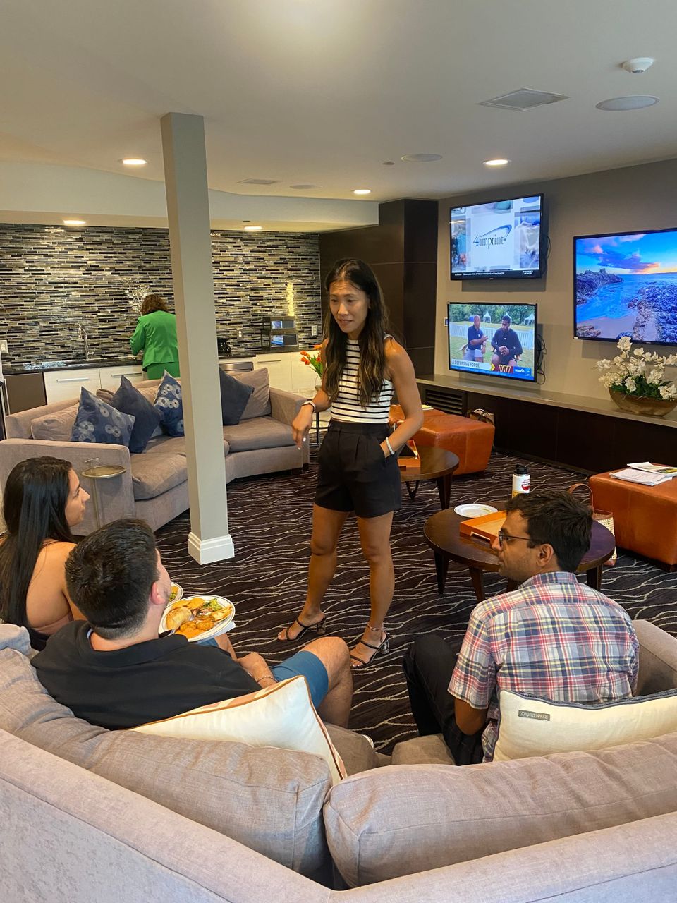 Mayor Hardi Holds Lively Community Outreach Session at 455 Tinner Hill Apartments