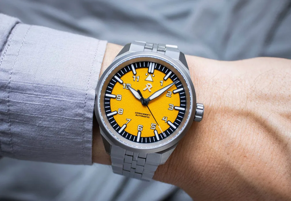 RZE Resolute Type A: A Modern Take on the Classic Pilot's Watch
