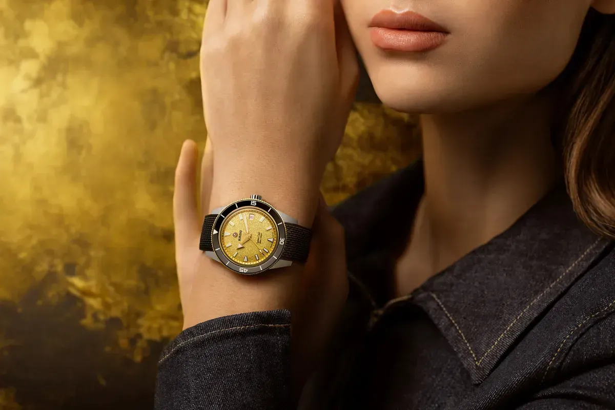 Rado Captain Cook Reference R32223258 – New Shimmering Gold Dial