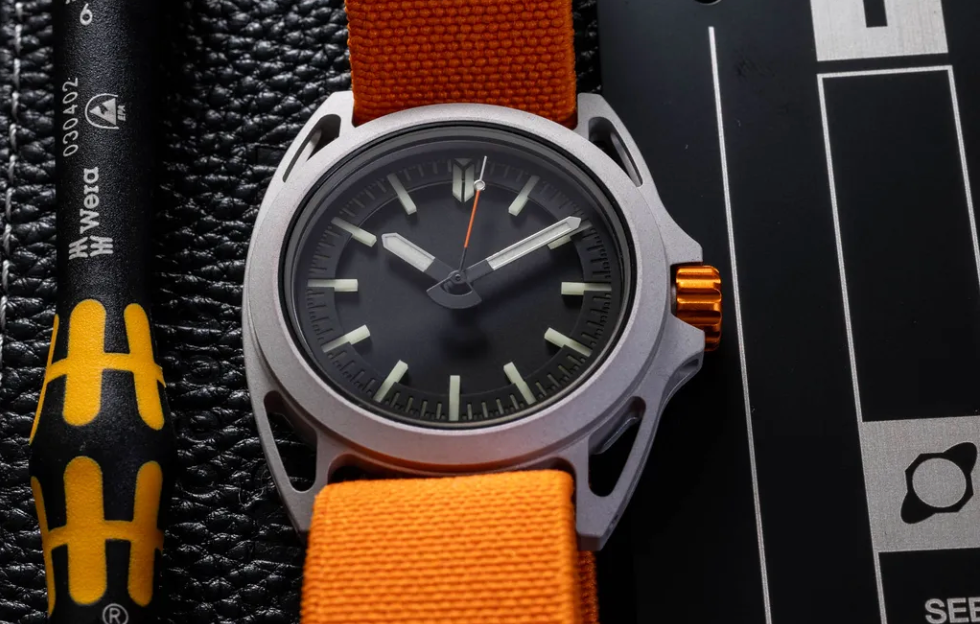 Barrelhand Monolith: A Tailor‑Made Watch for Space Exploration