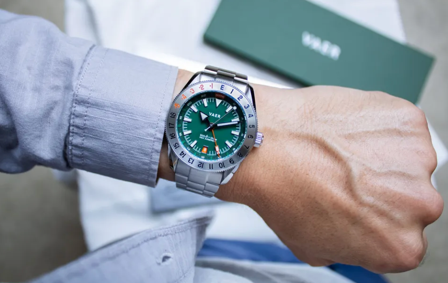 Vaer G2 Fairway GMT – Golf Watch