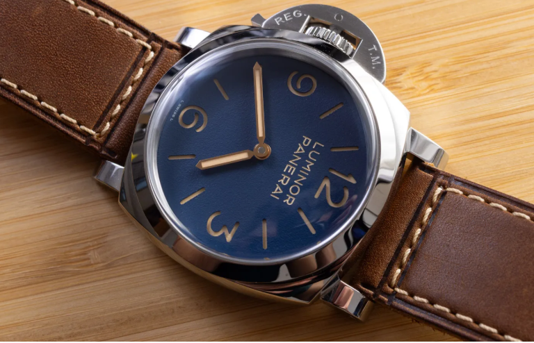 Panerai Luminor Destro PAM01732 Vintage-Style Watch Review