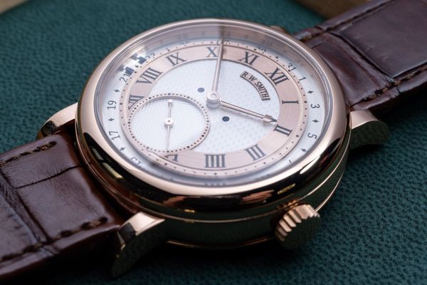 Roger Smith Series Six Hands-On: Handmade British Watchmaking Perfection With A Floating Date