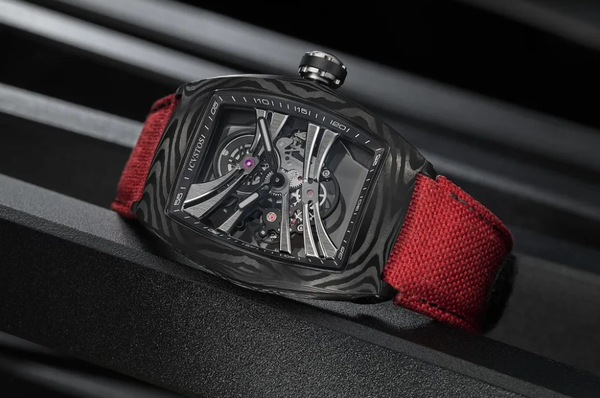 Cvstos Challenge K. Khachanov Carbon: 50 Grams Lighter, Darker, Louder