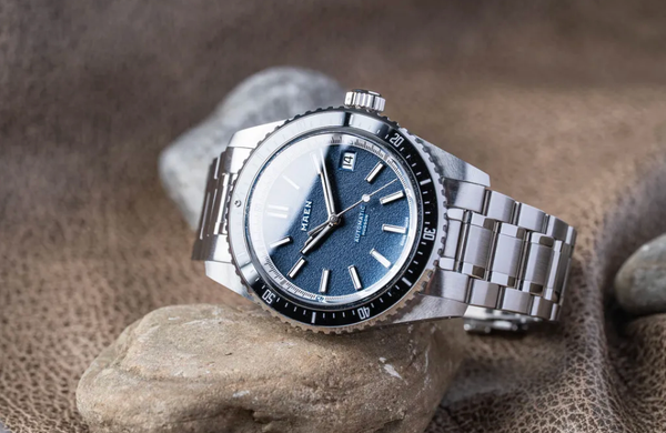 Maen Hudson MK5 Watch Review: A Subtle Evolution of a Classic Diver