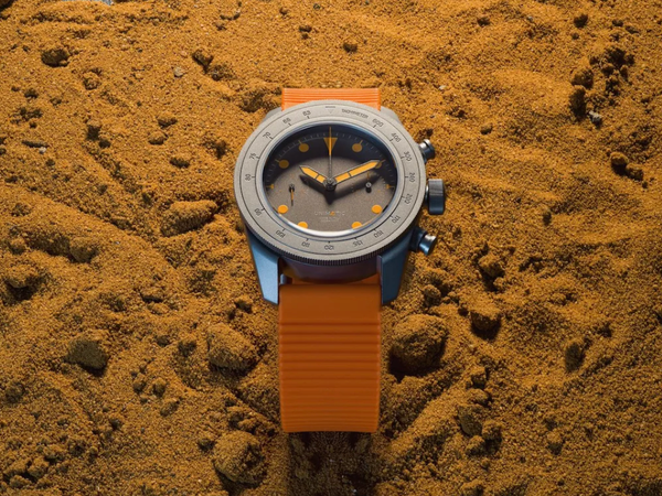 Introducing the UNIMATIC Modello Tre U3S-T-Automobili Amos X SEASE: A Versatile All-Titanium Timepiece