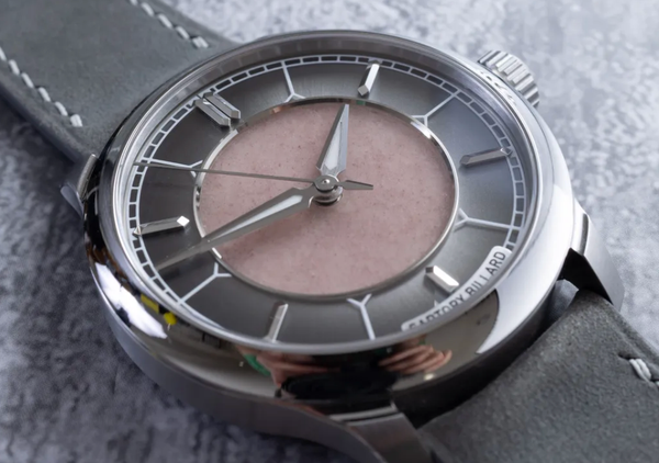 Sartory-Billard SB04-E: Exploring the Unique 'Skin Tone' Stone Dial and Stylish Steel Bracelet