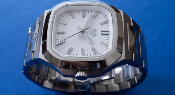 Golden Concept Royal Automatic Watch Review: A Traditional Timepiece from an Innovative Apple Watch Case Maker