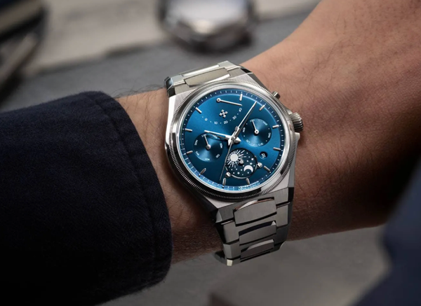 Venezianico Launches the Arsenale Calendario Timepiece