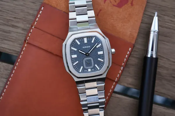 Review of Maen Manhattan 37 Ultra-Thin with Blue Tuscan Dial