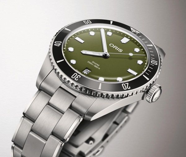 How a 1965 Dive Watch Continues to Influence Oris