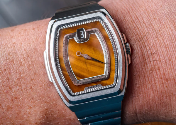 Lesablier Temporis Sauterelle Review: Small Brand Enters the Jump‑Hour Segment