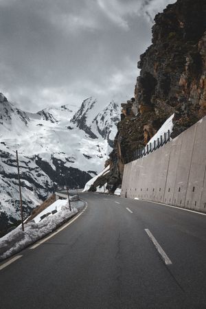 View around the corner