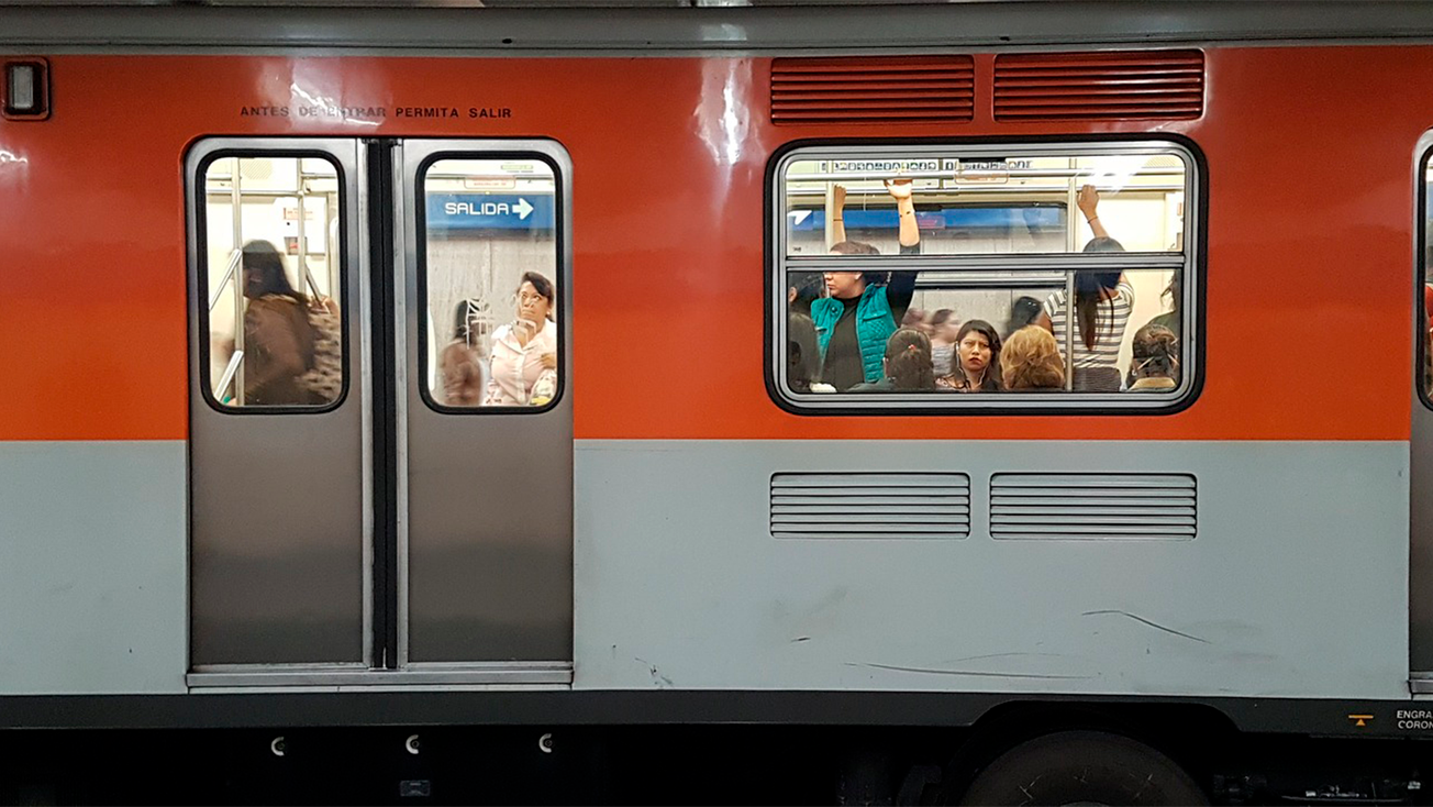Una persona se arroja a las vías del metro de la CDMX