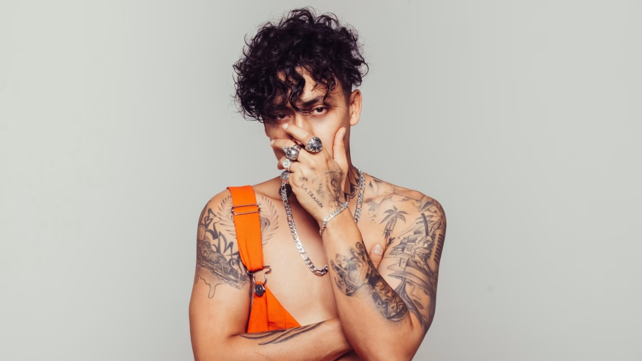 El rapero Alemán logró lleno total en la CDMX